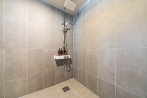 Superior Double Room | Bathroom - Sasang Hotel MU (Busan)
