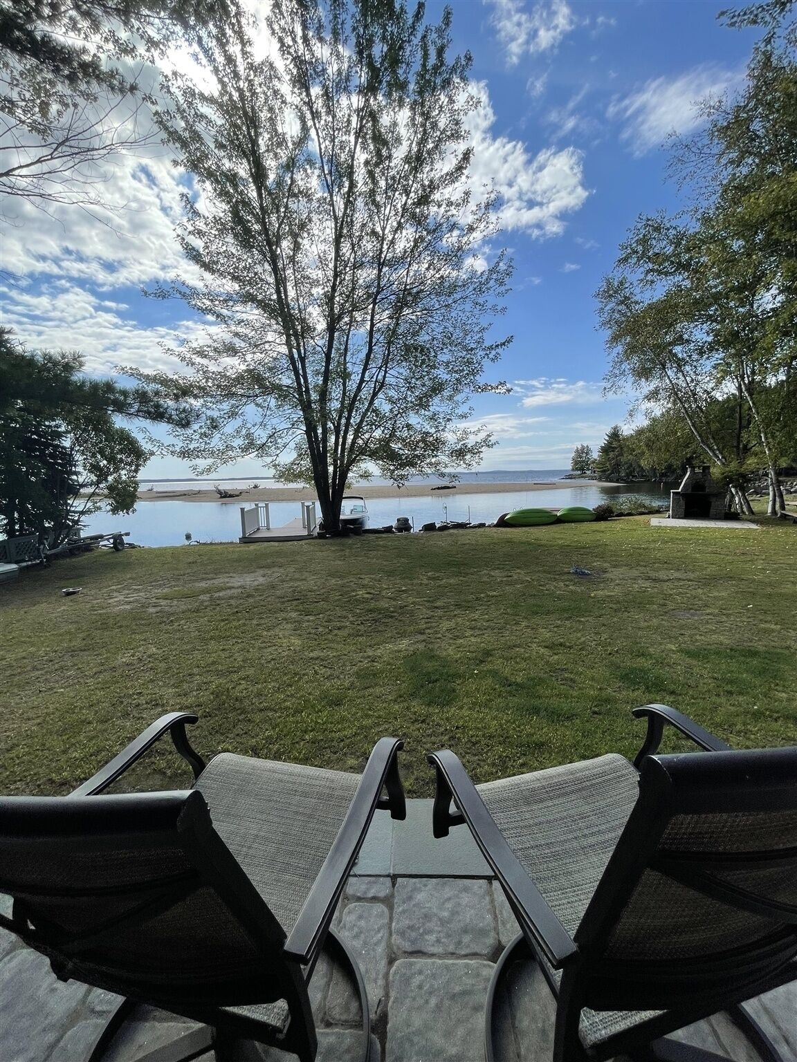 House, 4 Bedrooms | Property grounds