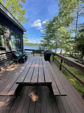 Property grounds - Highland Holiday Limit 7-10 3 Bedroom Cottage by RedAwning (Bridgton)