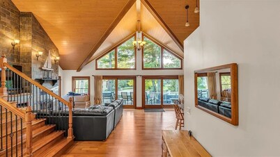 Sandy Cove - Limit 14 4 Bedroom Villa by RedAwning