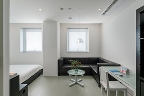 Premium bedding, memory-foam beds, blackout curtains, free WiFi - Mangrove Dongdaemun - Hostel (Seoul)