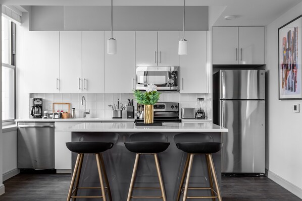 Standard Apartment (1 Bedroom) | Private kitchen