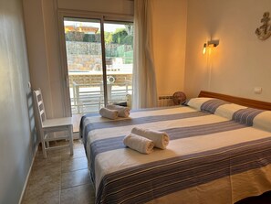6 quartos, ferros/tábuas de passar roupa, berço de viagem, Wi-Fi