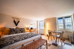 ラグジュアリー スタジオ エンスイート ヴィンヤードビュー (Studio les Vignes) | 高級寝具、低反発ベッド、客室ごとに異なる装飾、客室ごとに異なるインテリア