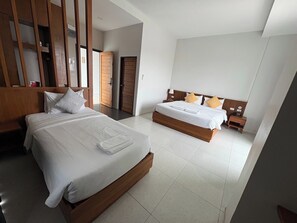 Free WiFi - Choe Hotel (Ban Bueng)