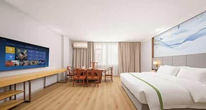 GreenTree Zhixuan Hotel (Dezhou Bus Train Station Black Horse Antiques Debai Plaza)