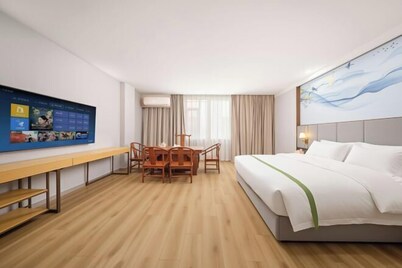 GreenTree Zhixuan Hotel (Dezhou Bus Train Station Black Horse Antiques Debai Plaza)