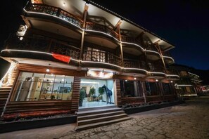 Exterior - GW. Flower Time (Ninglang)