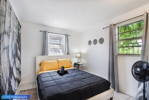 7 bedrooms, iron/ironing board, WiFi, bed sheets