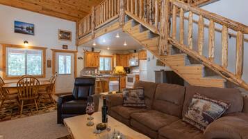 Rumah (2 Bedrooms) | Area keluarga