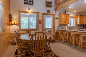 House (2 Bedrooms) | Dining room - Henrys Post (Island Park)