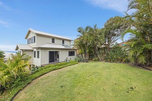 Exterior - Lighthouse at Emerald Beach Amazing Ocean Views, Pet Friendly (Emerald Beach)