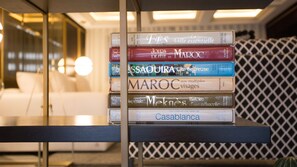 Library - Makass Appart Hotel (Rabat)