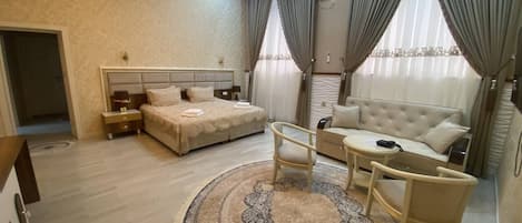 Family Quadruple Room | Minibar, desk, laptop workspace, free WiFi