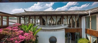 Rulai Yunshui Inn