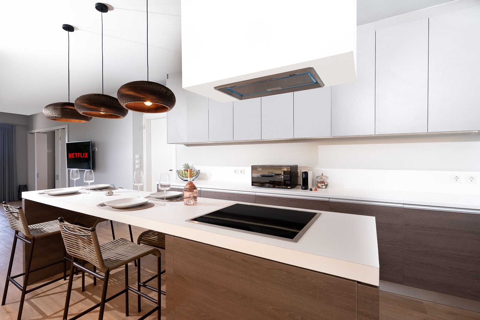 Quarto quádruplo design | Cozinha privada | Geladeira, fogão, talheres/pratos/utensílios de cozinha