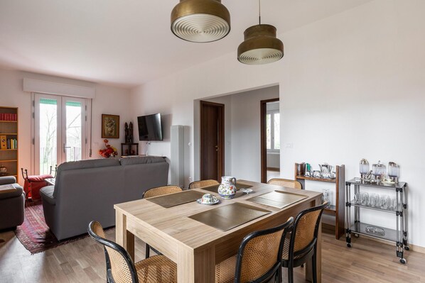 House | 3 bedrooms - Casa con Giardino a Borgo Panigale (Bologna)