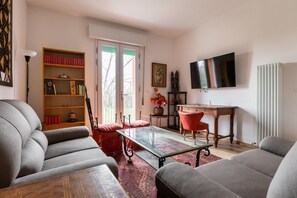 House | 3 bedrooms - Casa con Giardino a Borgo Panigale (Bologna)