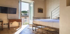 5 Schlafzimmer, Schreibtisch, Bügeleisen/Bügelbrett, Internetzugang