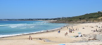FISHERMAN'S HOUSE 300 M FROM THE SEA - BEAUTIFUL SEA VIEW - 3 *** - 5 PERS