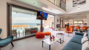 Villa Exclusive, 4 chambres, piscine privée, vue mer | Intérieur