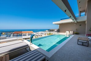 Villa exclusiva, 4 habitaciones, alberca privada, vista al mar | Exterior