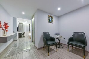 Room - Chongqing Hotel (Shenzhen Luohu Port Guomao Subway Station) (Shenzhen)