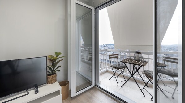 1 bedroom, iron/ironing board, free WiFi