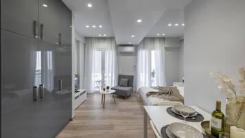 1 bedroom, iron/ironing board, free WiFi