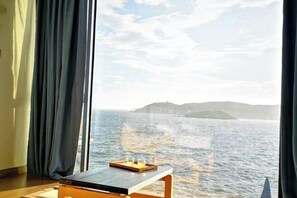 Unclassified image, 5 of 63, button - Piaoyang Guohai Guesthouse (Zhoushan)