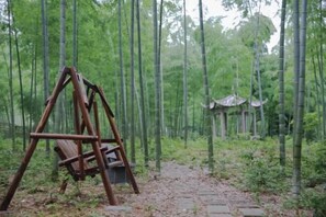 Property grounds - Jingya Bieyuan Hotel (Liyang)