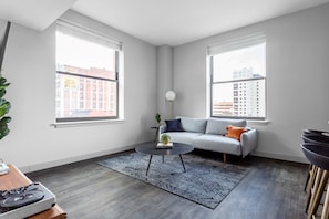 Standard Apartment, 2 Bedrooms (2 Bedrooms) | Living area