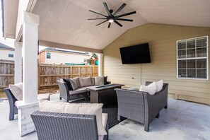 Terrace/patio - 5 Star Chateau With Majestic Views, Georgia Chateau 1000 (Atlanta)