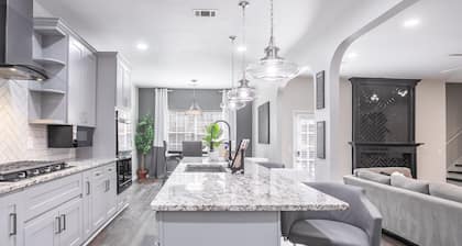 5 Star Chateau With Majestic Views, Georgia Chateau 1000