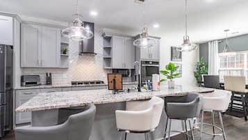 Microwave, oven, stovetop, dishwasher