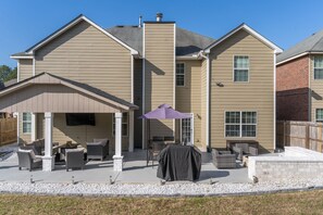 Terrace/patio - 5 Star Chateau With Majestic Views, Georgia Chateau 1000 (Atlanta)