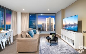 TV - Elston Resort - 2 Bedroom Ocean View Unit (Surfers Paradise)