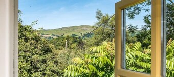 Relax in nature at this unique Snowdonia home