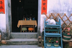 Exterior - Alley Time Inn (Wuyuan)
