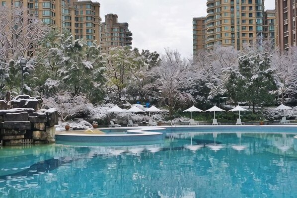 Unclassified image, 1 of 36, button - Lvcheng Club (Shanghai)