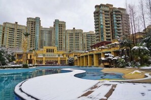 Unclassified image, 4 of 36, button - Lvcheng Club (Shanghai)
