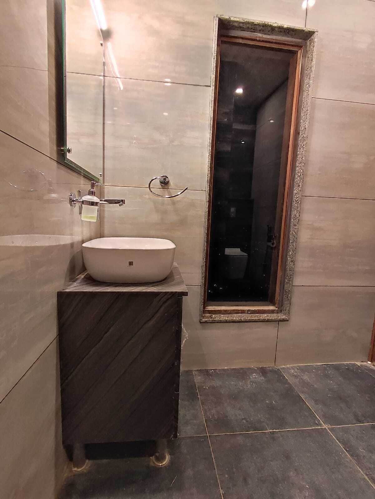 Standard Room | Bathroom | Free toiletries, slippers
