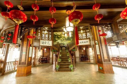 Xuanwei Meihuan Hotel