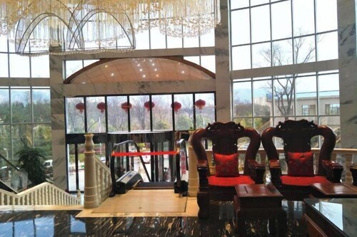 Xuanwei Meihuan Hotel
