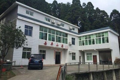 Yue Ping Villa