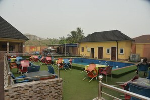 Outdoor pool - Dorakings Hotel (Aba)