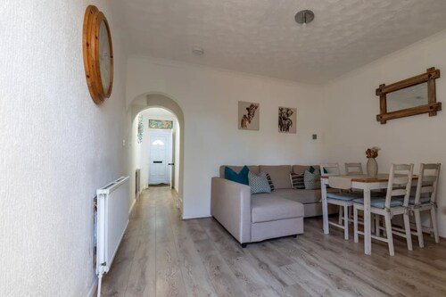 West Dartford Teal House