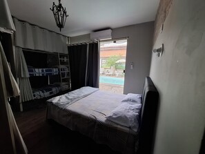 1 habitación, caja de seguridad en la habitación y wifi gratis 