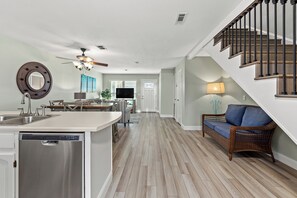 냉장고, 전자레인지, 오븐, 쿡탑