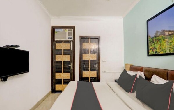 Soundproofing, free WiFi - Victoria Palace (New Delhi)